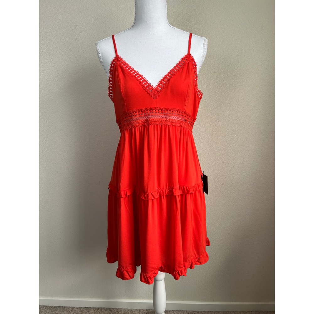 NWT Lulus Serene Soul Bright Red Crochet Lace Tiered Mini Dress Size M Boho - Picture 3 of 11